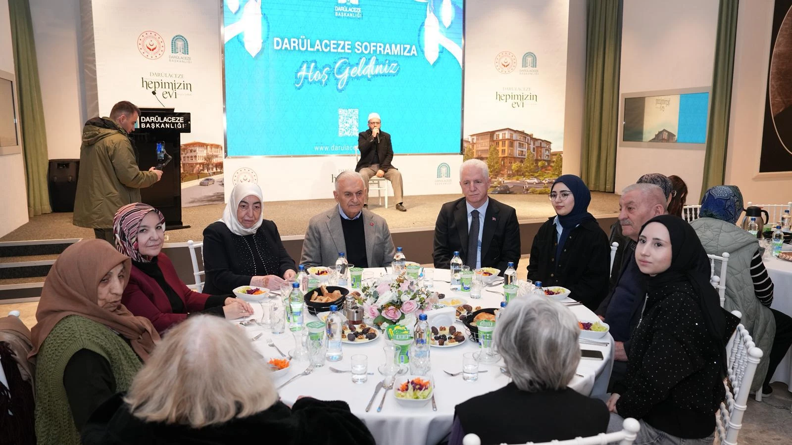 Binali Yıldırım İftar2