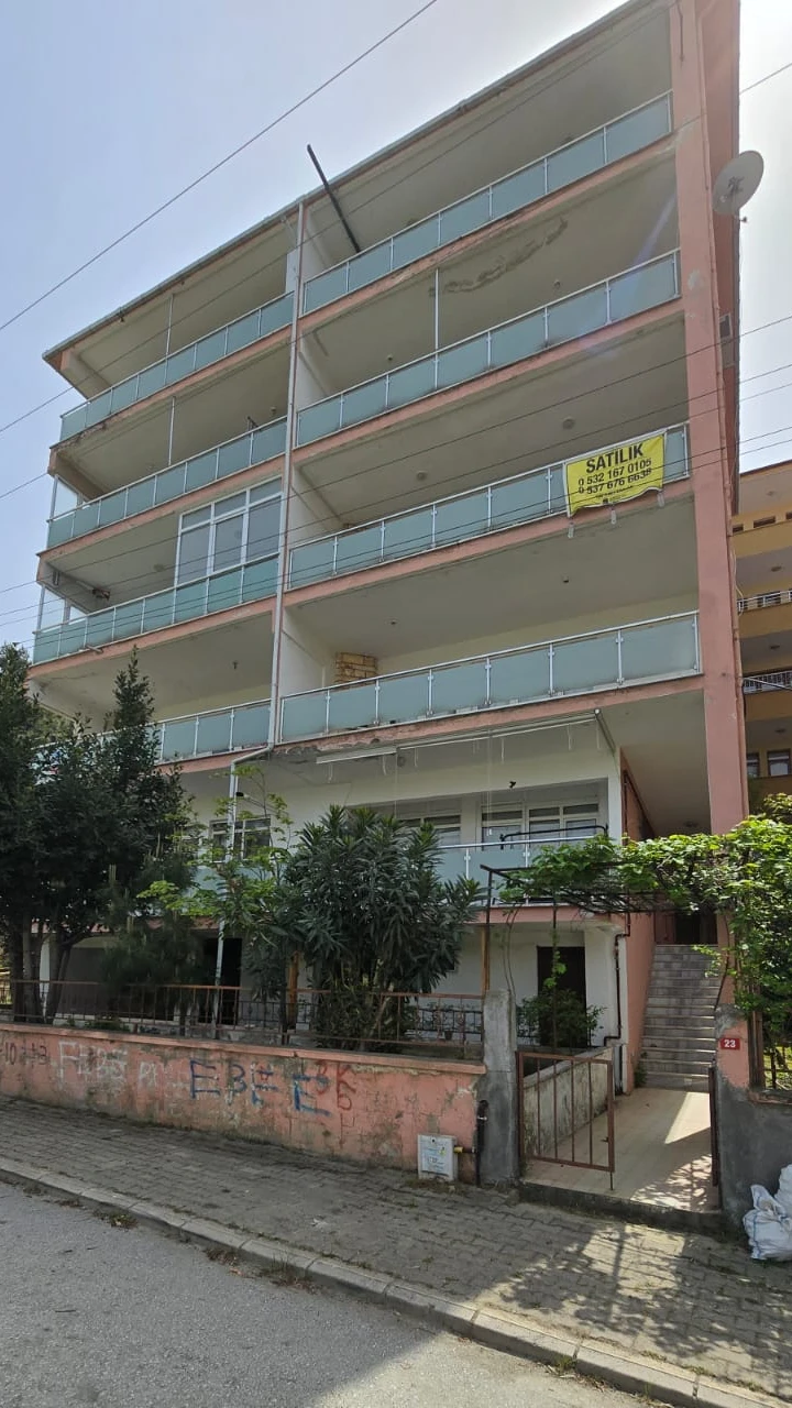 76 Yalova Çınarcık Aliye Hanım Mah. Alparslan Sok. No.23-2